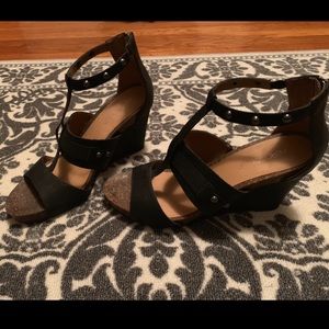 Aerosoles Wedge Heel with Industrial Details